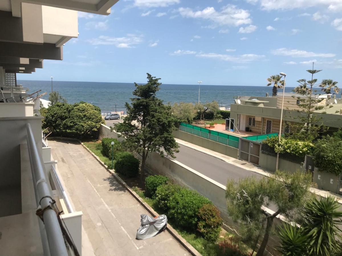 Gaudio B&B Bari Bagian luar foto
